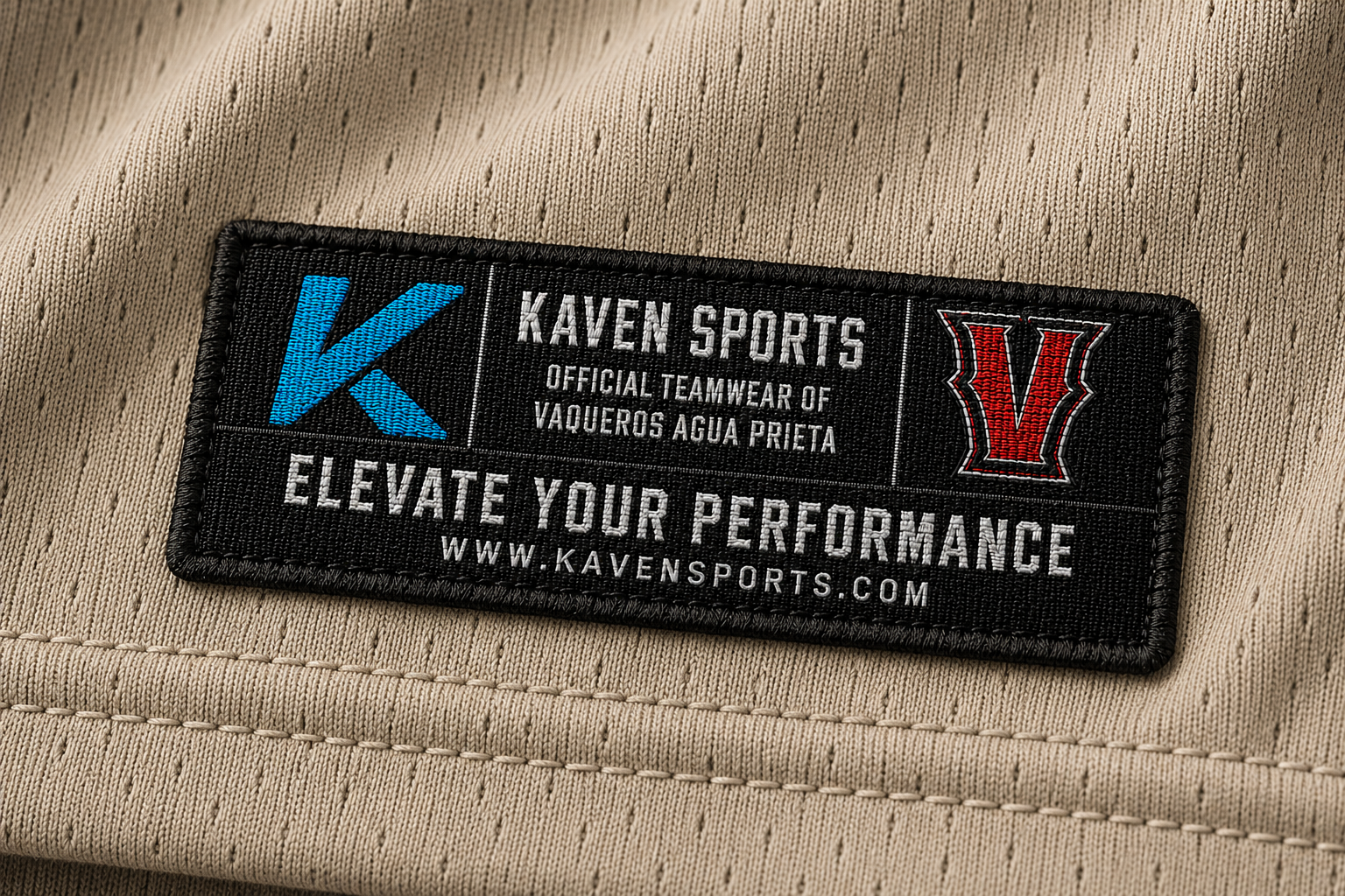 Etiqueta Kaven Sports del jersey oficial Vaqueros de Agua Prieta 2026 kaki
